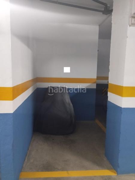 Foto 2a65951d-2b75-4c24-8134-5a1bfc6d7822. Posto moto in colores - entreparques Sevilla