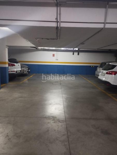 Foto ff4e4a61-86ce-4c82-bb50-d7835f13462e. Posto moto in colores - entreparques Sevilla