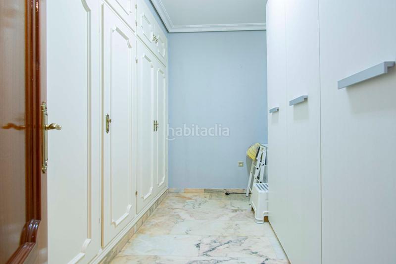 Foto 996626c3-991a-4242-b390-44cf68fa413d. Pis amb calefacció aparcament a Triana Oeste Sevilla