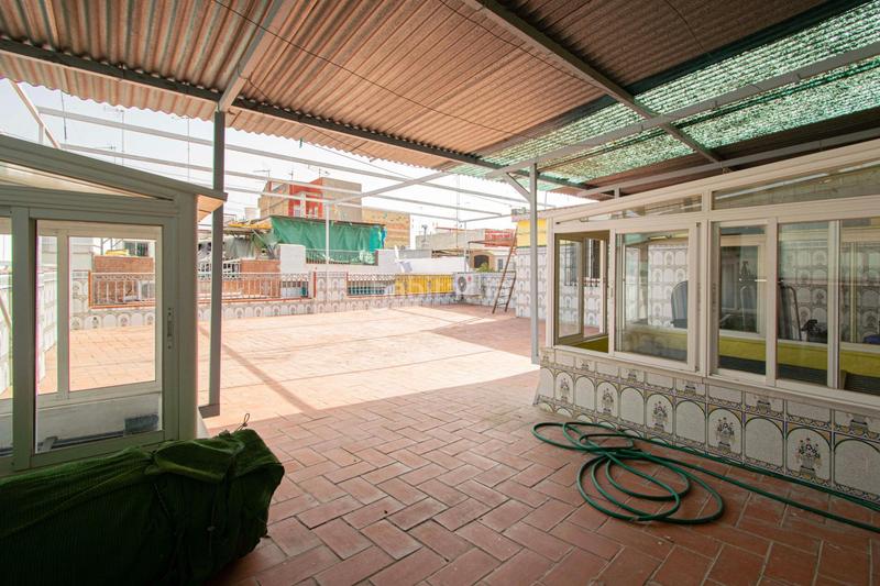 Foto 56a3bcdc-11a7-40d5-b3d6-1e66fb084e60. Haus mit parking in Palmete Sevilla