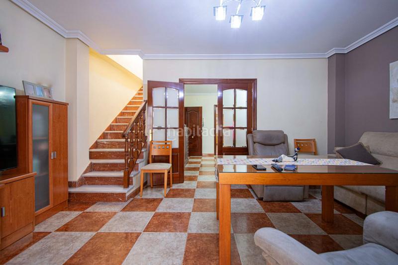 Foto 79b888ab-bca6-4af0-96db-c9748f7a4a92. Haus mit parking in Palmete Sevilla