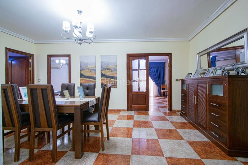 Foto b27a7c0e-a491-4100-8047-359bf9d4af29. Haus mit parking in Palmete Sevilla