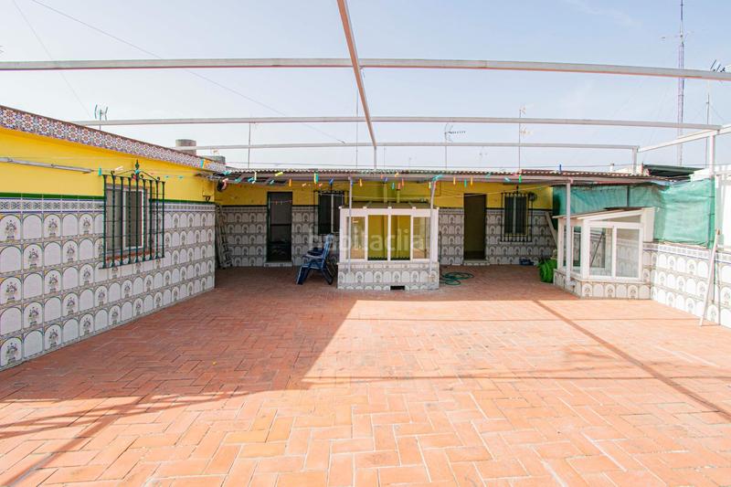 Foto fbe0d0f9-0acb-4a32-b3cc-49734824d866. Haus mit parking in Palmete Sevilla