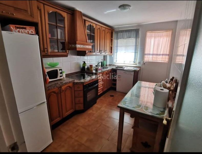 Foto f52adbc4-d843-4928-9183-b74658a79d62. Maison jumelée avec parking dans Pedroso (El)