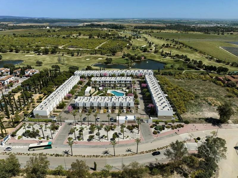 Foto aa1f33fe-8972-468d-9455-a9c8f28b7246. Casa a schiera con piscina in Las Pajanosas Guillena