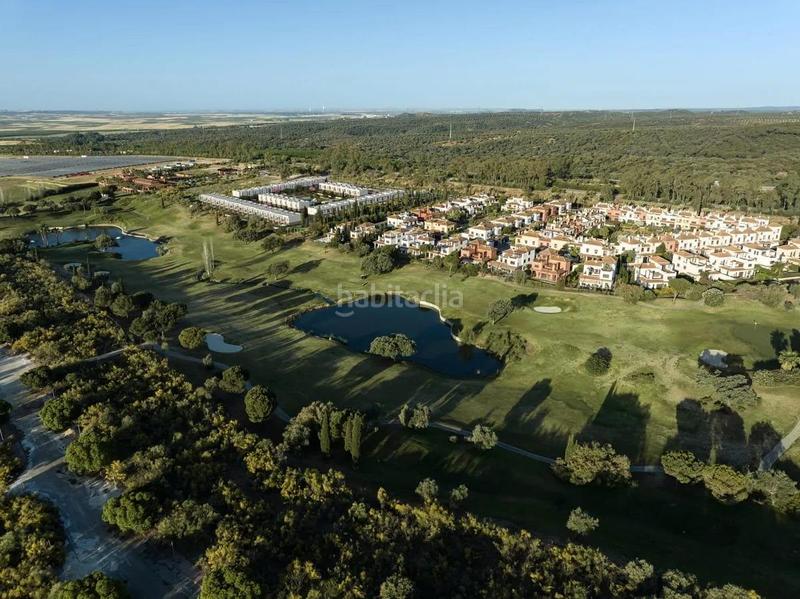 Foto 7a6913c6-1f7d-43ae-9df5-f1f68c5617ce. Casa adossada amb piscina a Las Pajanosas Guillena
