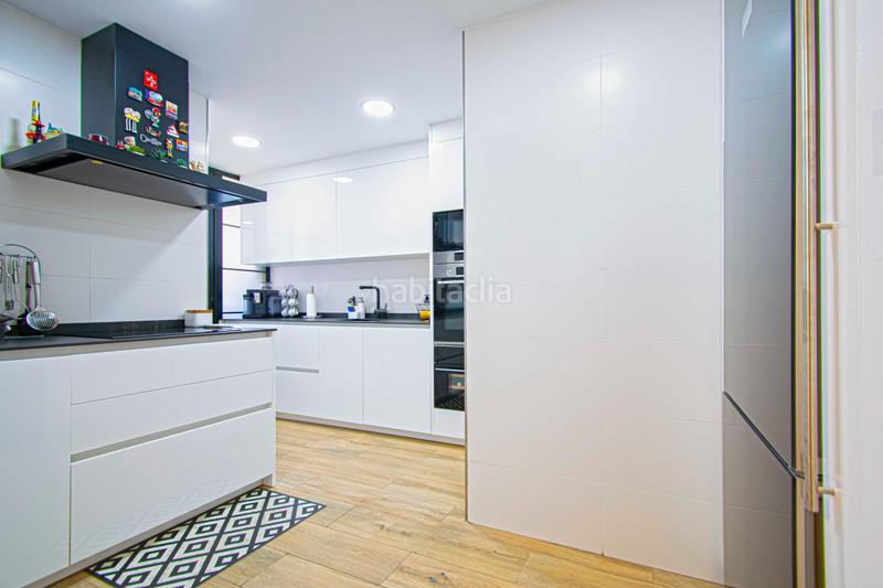Foto 397b08ac-a197-4db2-81a7-5f6d652d011e. Piso  de lujo en venta en Urbadiez - Entrepuentes Sevilla