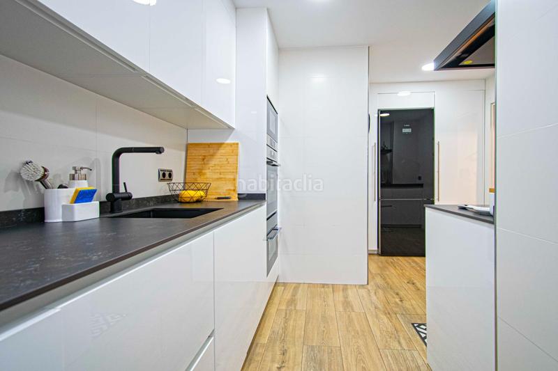 Foto 5269a2c4-7d52-41d3-ab6c-04a058b3bab2. Piso  de lujo en venta en Urbadiez - Entrepuentes Sevilla