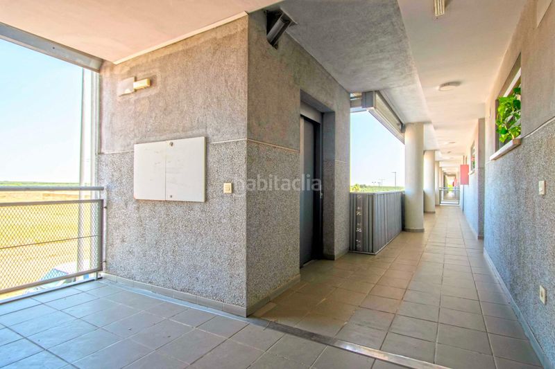 Foto dd98cb90-d5da-44ff-989d-d6ee34ee663b. Pis amb aparcament a Almensilla