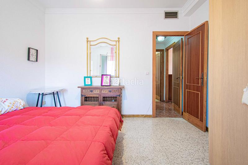 Foto 202c087f-578d-419f-a11c-4d1230240d5e. Piso magnífica vivienda con terraza y plaza de garaje incluida! en Sevilla