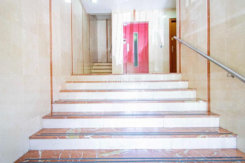 Foto 2ae5033f-8ae0-4011-8237-bc5dfb8b16ab. Piso magnífica vivienda con terraza y plaza de garaje incluida! en Sevilla