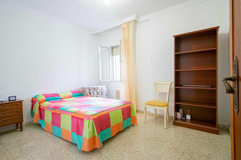 Foto 424501c7-c38b-4a77-8288-d5bcfd34f4ea. Piso magnífica vivienda con terraza y plaza de garaje incluida! en Sevilla