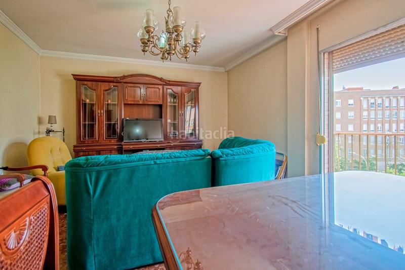 Foto ca3b4b01-d682-47cf-8f6a-c237aa168c32. Piso magnífica vivienda con terraza y plaza de garaje incluida! en Sevilla