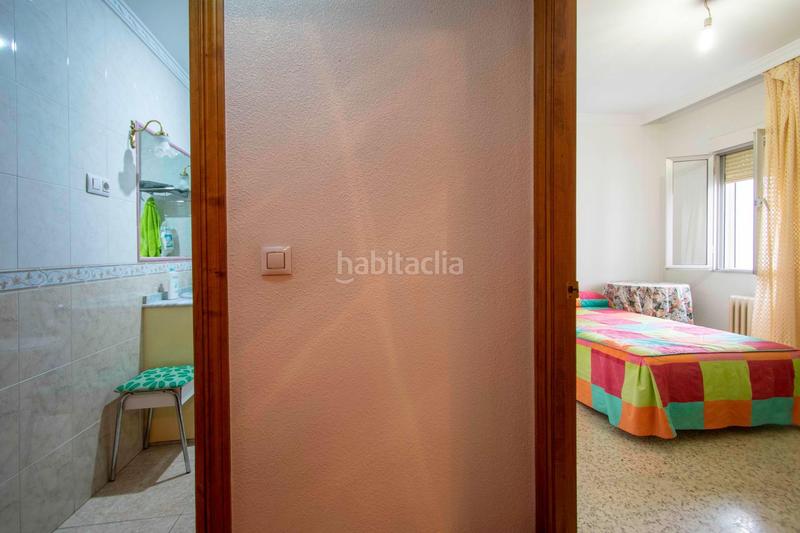 Foto cae2d582-0094-45d7-9a79-9ae3ba097652. Piso magnífica vivienda con terraza y plaza de garaje incluida! en Sevilla