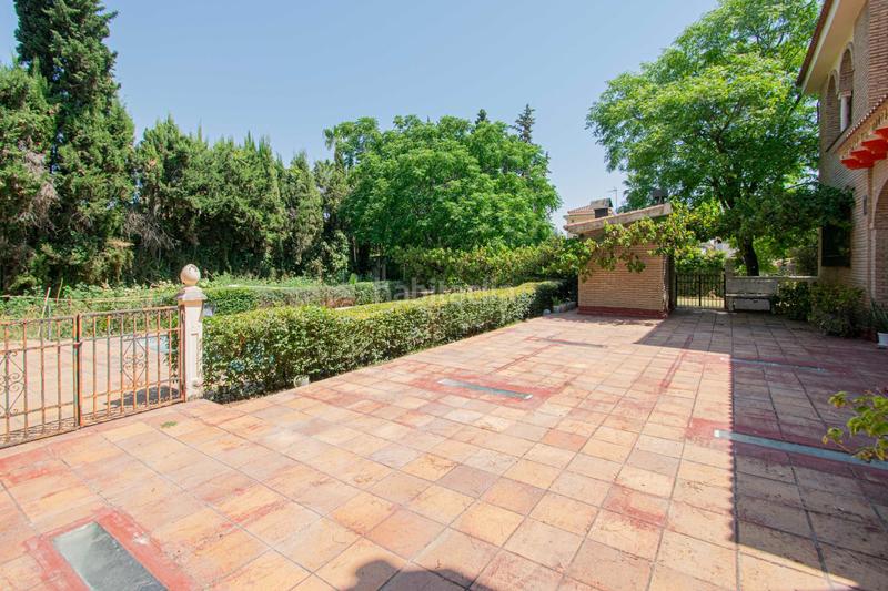 Foto a944fa2a-985e-4a4f-823a-3b7ac258b11c. Chalet con riscaldamento parcheggio piscina in Palomares del Río