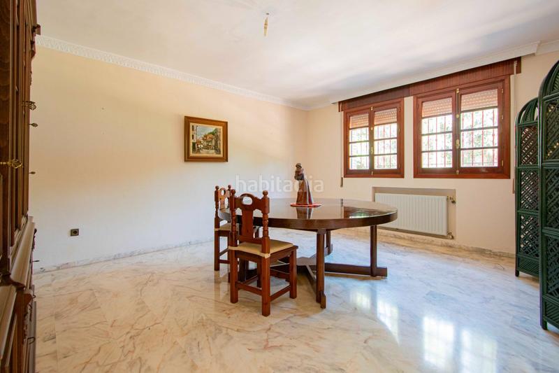 Foto a997de1a-f092-42e2-bf71-26e1d9ac5cbe. Chalet con riscaldamento parcheggio piscina in Palomares del Río
