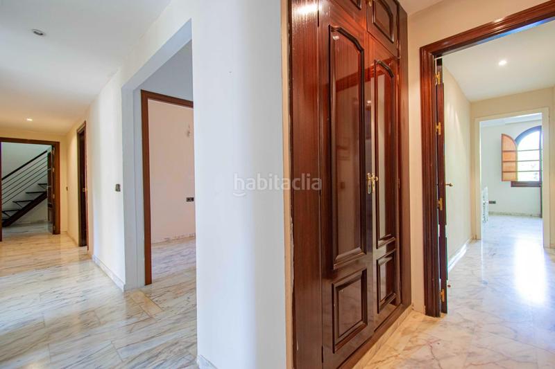 Foto d773984b-5931-4eb1-b219-0f01b49f9286. Chalet con riscaldamento parcheggio piscina in Palomares del Río