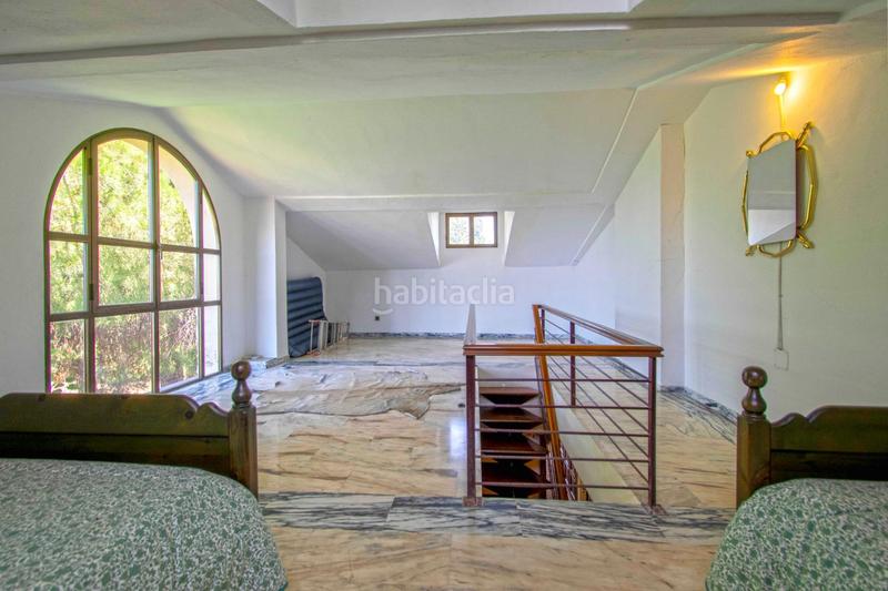 Foto ea212d77-aca1-47f9-941f-e2373a624636. Chalet con riscaldamento parcheggio piscina in Palomares del Río