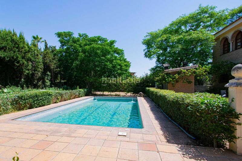 Foto ed0af916-6cfc-424a-a5bf-4a000700b552. Chalet con riscaldamento parcheggio piscina in Palomares del Río