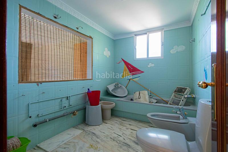 Foto f5e72b9d-8b44-4833-a975-a5e845b212f4. Chalet con riscaldamento parcheggio piscina in Palomares del Río