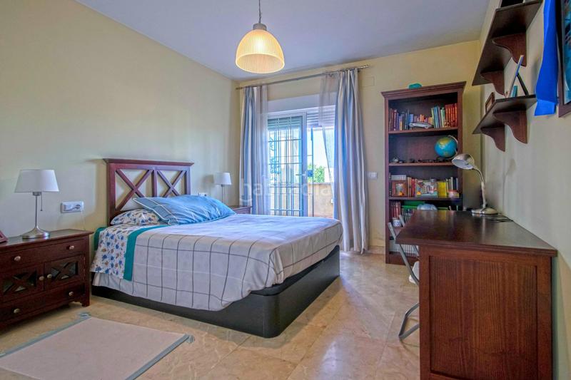 Foto 6d0e2ae5-a2b5-4334-b8b5-eeb1f9019752. Chalet espectacular chalet , en urbanización los zajaríes!!! en Gines