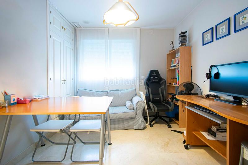 Foto aa43dc31-a2dd-4726-b98a-63525a0580ca. Chalet espectacular chalet , en urbanización los zajaríes!!! en Gines