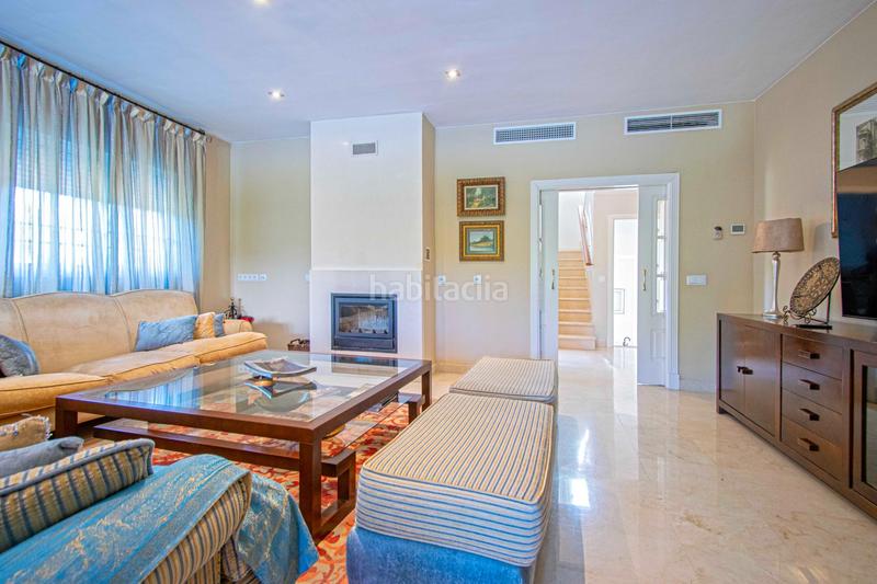 Foto c4de2908-4339-4888-bd4c-d9947ed838c8. Chalet espectacular chalet , en urbanización los zajaríes!!! en Gines