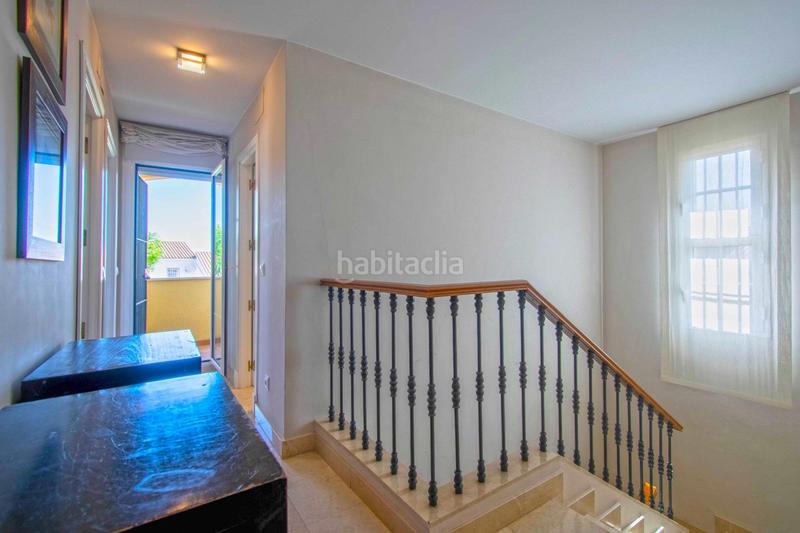 Foto f86d52f4-772f-43a3-9b5d-1b502cfbe2f1. Chalet espectacular chalet , en urbanización los zajaríes!!! en Gines