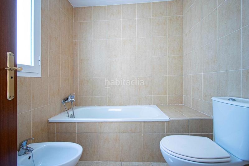 Foto 4266f3f4-765b-47fe-a405-ef466f51704f. Appartement avec parking dans colores - entreparques Sevilla