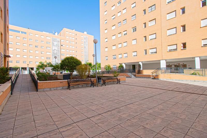 Foto 57d1aef3-c449-426f-bf71-5f90ec1811a6. Appartement avec parking dans colores - entreparques Sevilla