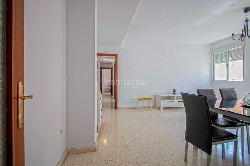 Foto 8973c936-623d-451e-8388-029353df7889. Appartement avec parking dans colores - entreparques Sevilla