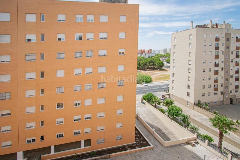 Foto bcccc2c3-75a8-4033-b250-d0acc4603157. Appartement avec parking dans colores - entreparques Sevilla