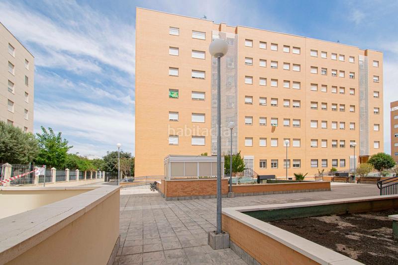 Foto cc69edf5-0304-4cb4-a42f-6a5a708e5fe3. Appartement avec parking dans colores - entreparques Sevilla