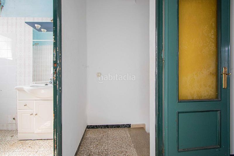 Foto 82b1633c-19ba-4812-bc13-3d513b73d8ea. Casa adosada casa para reformar !!! en Umbrete