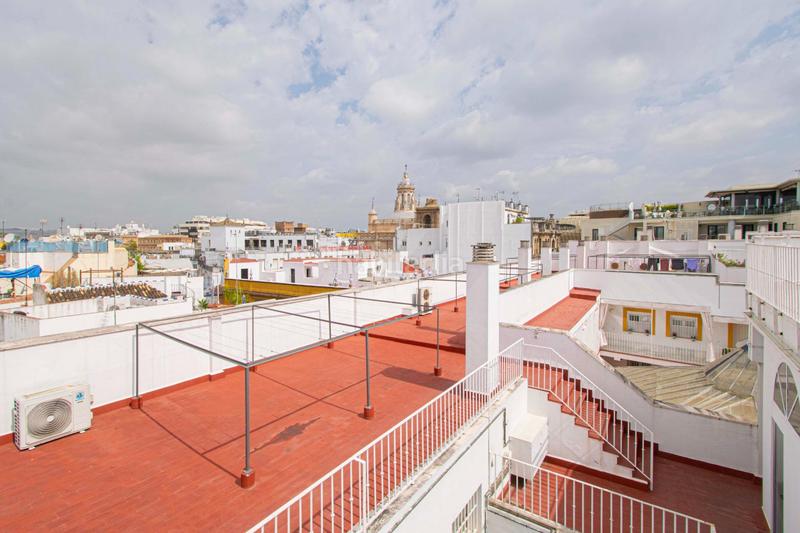 Foto ca59635e-f1c5-42d4-9043-5ee7efc8f312. Etagenwohnung mit heizung parking pool in Alfalfa - Santa Cruz Sevilla