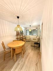 Location Appartement à Parque Alcosa. Piso en planta baja completamente reformado en la barriada de pa