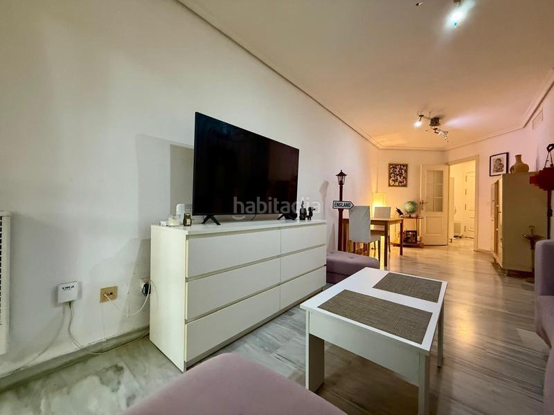 Foto 1c51cd26-8dd0-456d-8e50-9fa758908b84. Piso estupendo piso este, en residencial acapulco!! en Sevilla