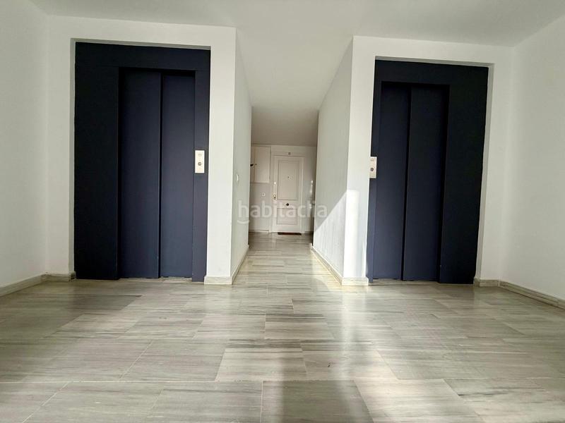 Foto e4dd3388-9ed6-4f35-b372-e2ed16464d84. Piso estupendo piso este, en residencial acapulco!! en Sevilla
