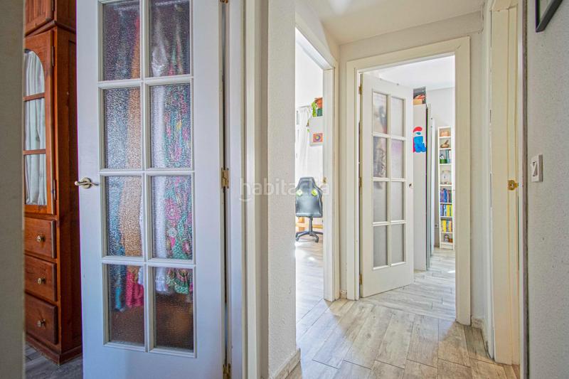 Foto 0fbdaaa0-a102-45c0-bfff-4309c757e746. Casa adossada amb piscina a colores - entreparques Sevilla