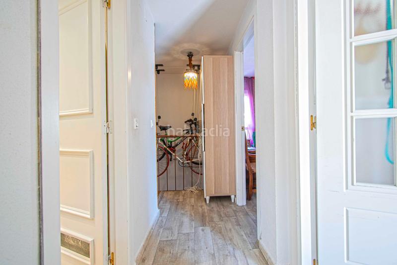 Foto ba49cf7e-eba7-4835-99b5-b2c8ca861e2d. Casa adossada amb piscina a colores - entreparques Sevilla