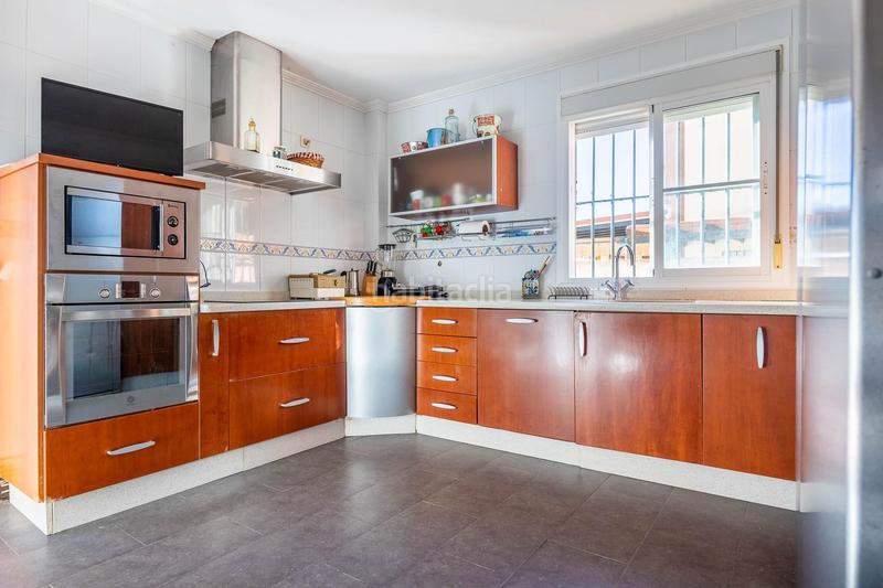 Foto 1e32dd43-782a-4134-a5ee-6b203fc8badf. Xalet amb aparcament piscina a Almensilla