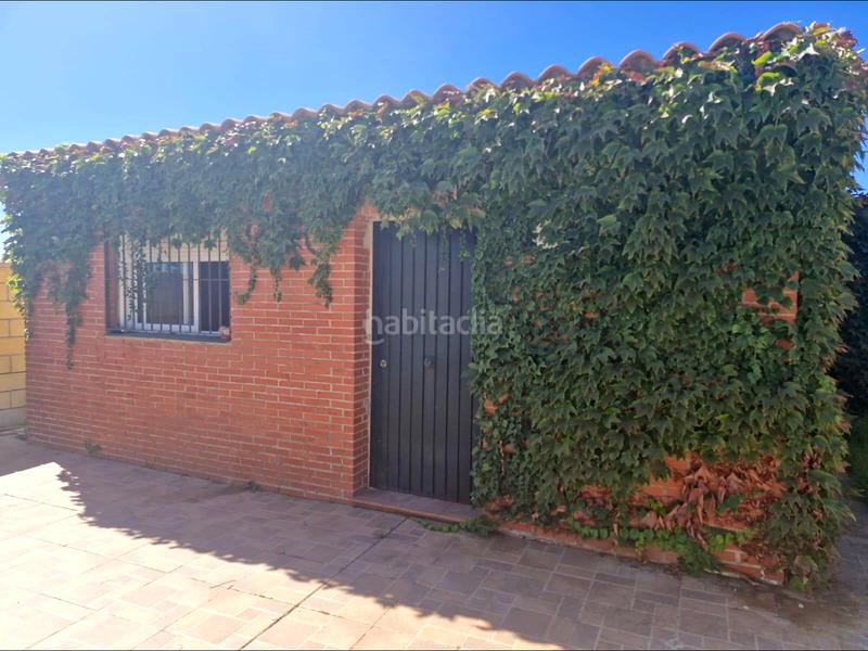 Foto b41375e8-d7fd-474e-ac66-8a443980506b. Xalet amb aparcament piscina a Almensilla