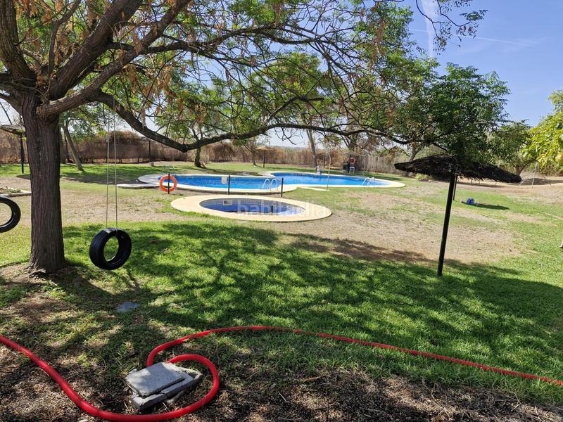 Foto f123c660-051c-4dae-92de-887bb52d7718. Xalet amb aparcament piscina a Almensilla