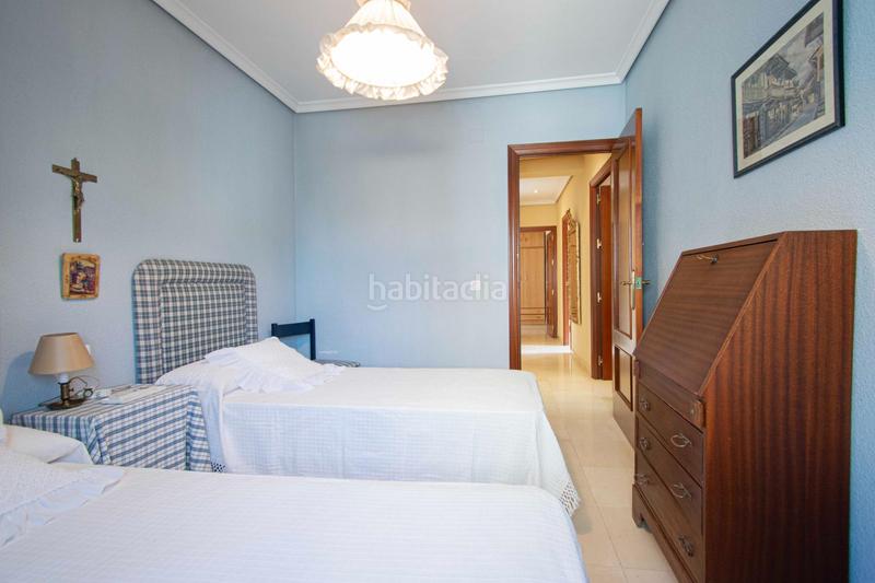 Foto 4a183e00-a7ef-4183-a1ae-a2ffe4d6c10b. Pis amb aparcament a Ciudad Jardín Sevilla