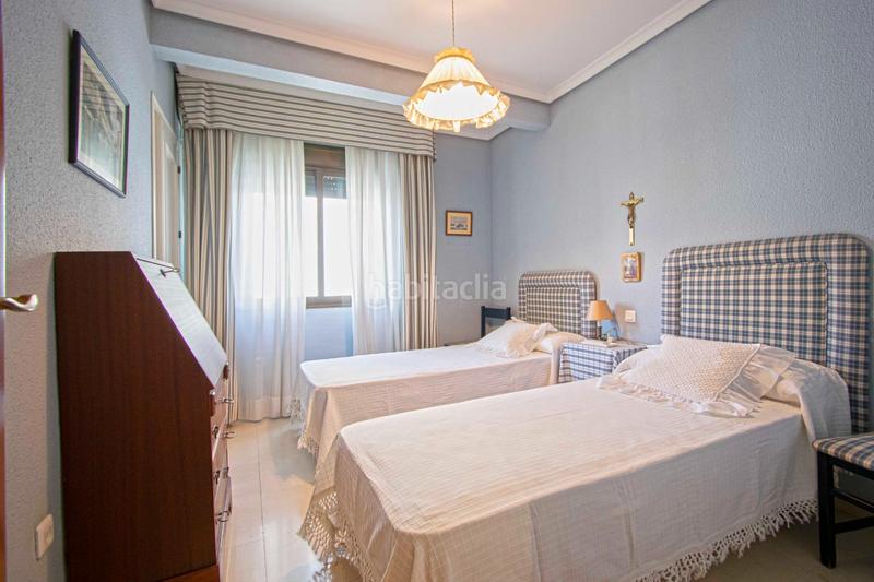 Foto 8beac5d8-2121-4562-9cc7-91bdcf6b28a9. Pis amb aparcament a Ciudad Jardín Sevilla