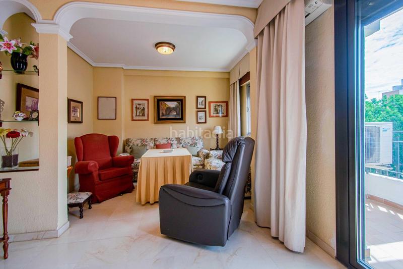 Foto 9239f0e5-4805-4ce9-83a5-3b47e5f705a9. Pis amb aparcament a Ciudad Jardín Sevilla