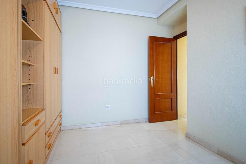 Foto b30bddcb-07db-4e2a-b3c0-74cfcbda728f. Pis amb aparcament a Ciudad Jardín Sevilla