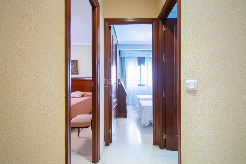 Foto d4731459-f5de-44f8-8b83-f6e6b2d82934. Pis amb aparcament a Ciudad Jardín Sevilla