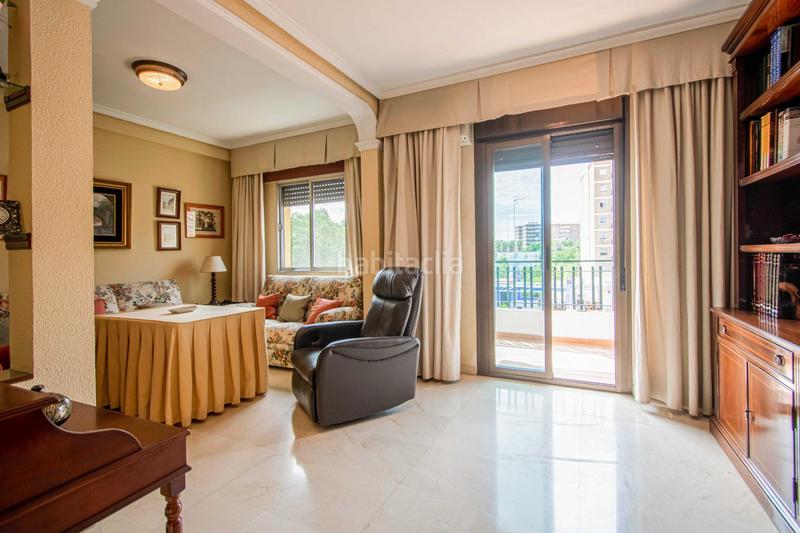 Foto e38eaa6a-7e95-447e-bf0f-5369647d9390. Pis amb aparcament a Ciudad Jardín Sevilla