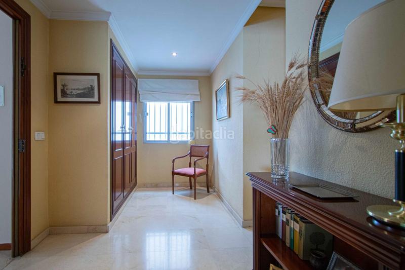 Foto f5a76900-26de-44f5-92fa-b3a0b2ac6b76. Pis amb aparcament a Ciudad Jardín Sevilla